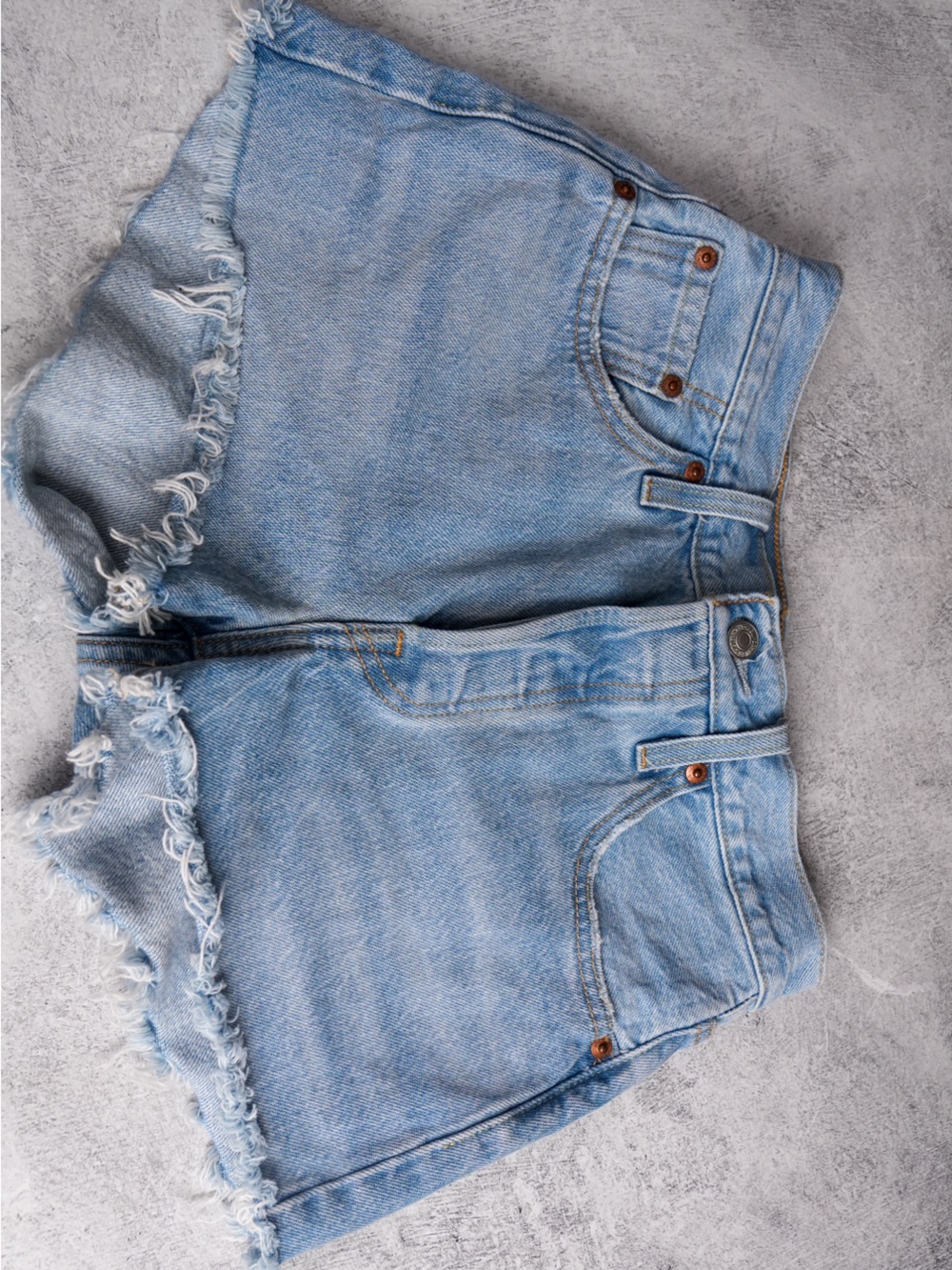 Levi's 501 Original High-Rise Cut Off Shorts Size W25